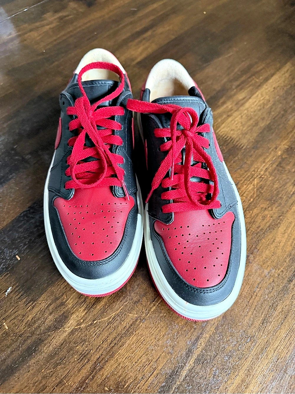 Jordan Air Jordan 1 Low Sneakers Black & Red US 9